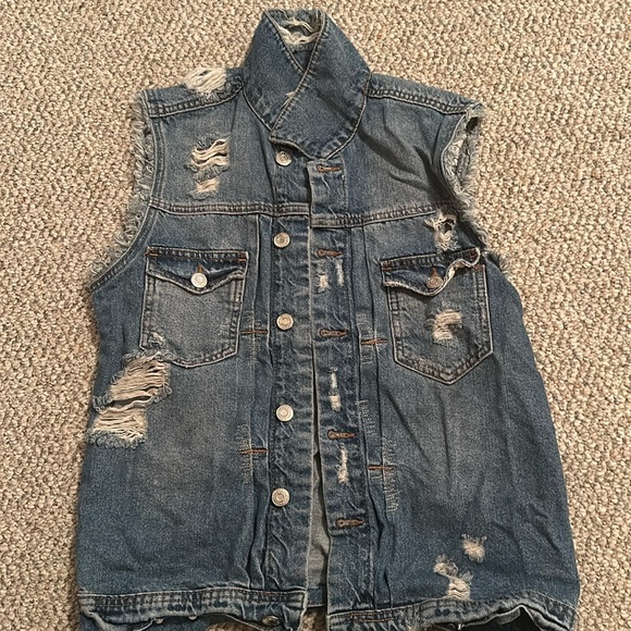 Men’s small denim vest, only worn once. “Like new” condition. - Picture 1 of 3